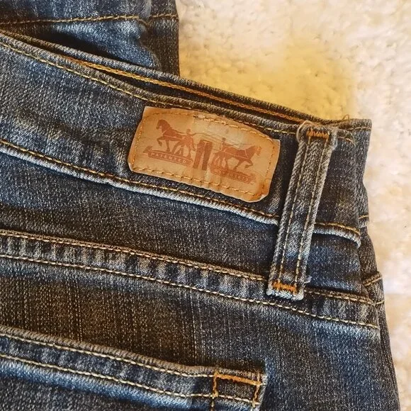 Levi's 529 Jeans - Picture 5 of 7